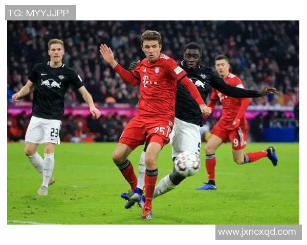 拜仁慕尼黑客场惨败莱比锡，遭遇三连败，卫冕悬念难消？