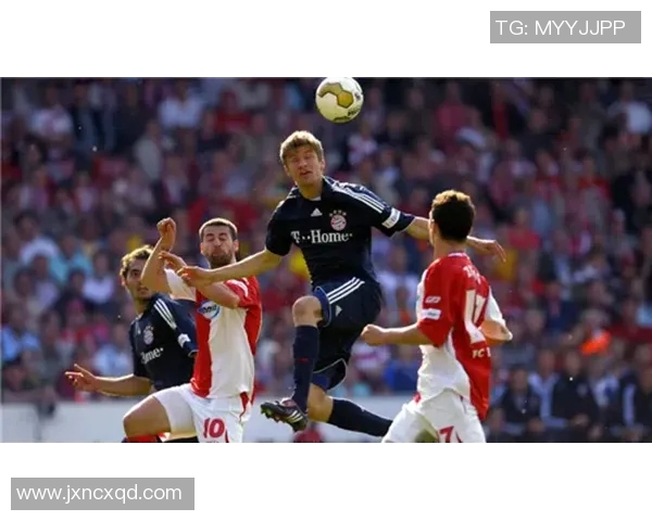 拜仁客战柏林，稳住榜首位置火力全开击败对手