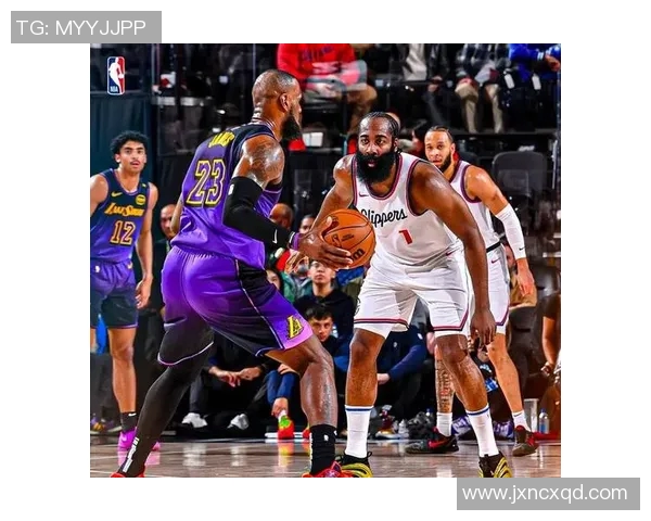 快船逆转太阳取得五连胜，续写豪门传奇