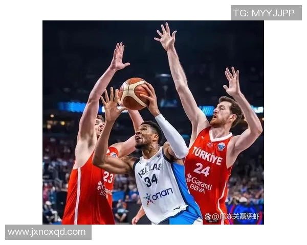 老鹰球迷呼吁增强内线实力期待球队更上一层楼