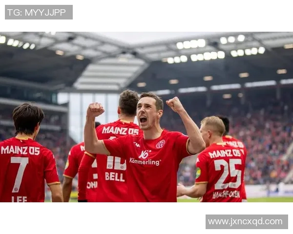 美因茨客场大胜法兰克福保级希望大增