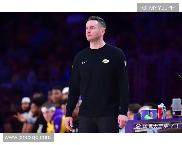 掘金主帅因战术失误遭批评，球迷疑惑教练团队能否带领球队走出困境